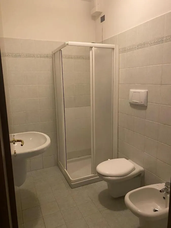 Appartamento Il Faro con giardino in Residence con piscina Desenzano del Garda