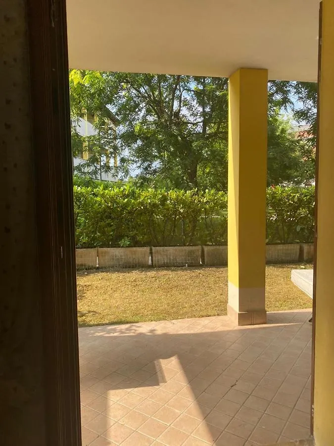 Appartamento Il Faro Con Giardino In Residence Con Piscina Desenzano del Garda 0*,  Italy